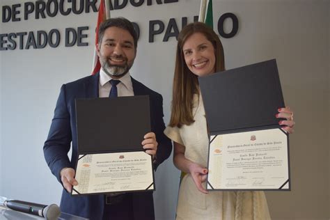 Camila Kühl Pintarelli e Daniel Henrique Ferreira Tolentino recebem