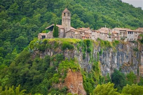 Mail2Day: Castellfollit de la Roca - A Beautiful Mountain Village in ...