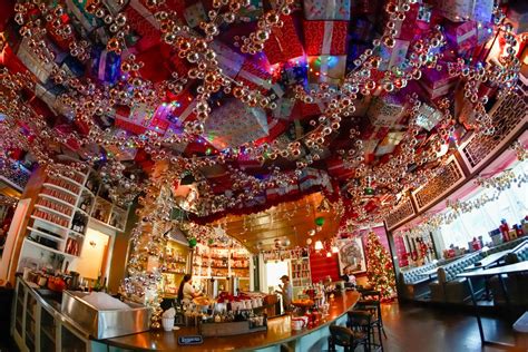 Houston’s Most Festive Holiday Bars and Restaurants | Houstonia Magazine