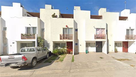 Venta Casa En Fraccionamiento Parques De Tesist N Zapopan Jalisco