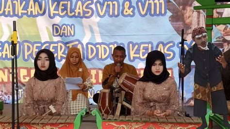 Ngamumule Budaya Sunda Prosesi Upacara Adat Paturay Tineung Youtube