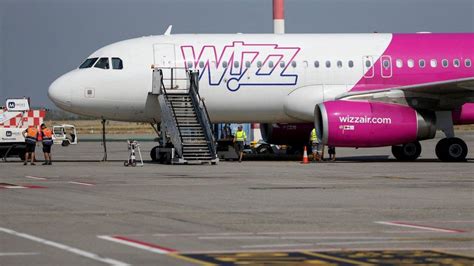 Wizz Air Performs Worst For Flight Delays BBC News