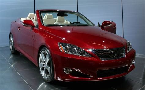 2010 Lexus IS 250 C - Information and photos - MOMENTcar