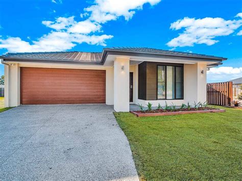 121 Melville Drive Pimpama Qld 4209 Property Details