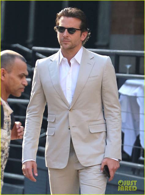 Bradley Cooper: 'A Star Is Born' Remake Star?: Photo 2707750 | Bradley Cooper Pictures | Just Jared