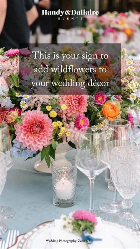 Add Wildflowers to Your Wedding Décor