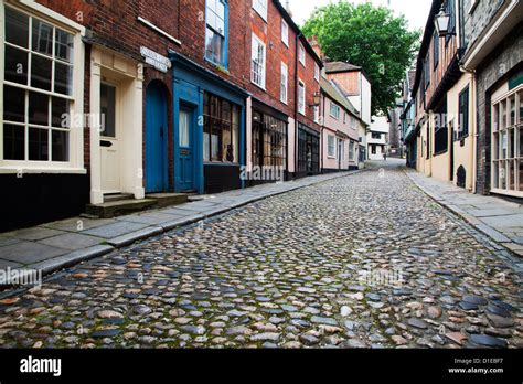 Norwich Cobbled Street Hi Res Stock Photography And Images Alamy