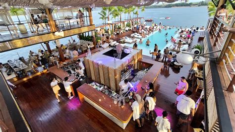 รวว YONA Beach Club Phuket คลบลอยนำ อลงการสดของภเกต