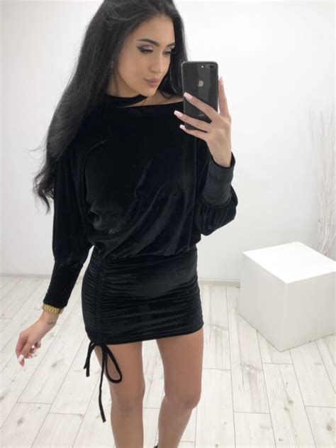 Sukienka Welurowa Black Naked Fau Butik