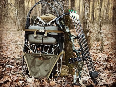 Best Pack Frames For Hunting [ Tips & Buying Guide ]