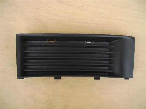 Skoda Fabia 2000 2004 NEW Bumper Corner Grille R H Central Panels