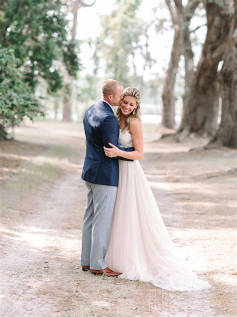 A Beautiful Mansfield Plantation Engagement - Kristen and Robert