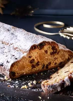 Stollen Mit Quark Und Marzipan Rezept Dr Oetker