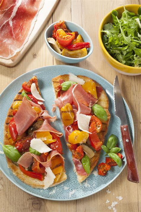 Bruschetta au jambon sec et légumes confits Les Charcuteries