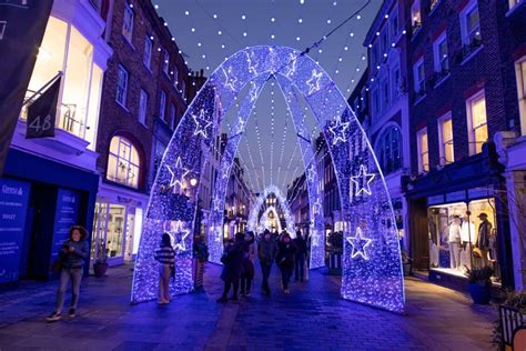 A Magical London Christmas Itinerary – Earth Trekkers