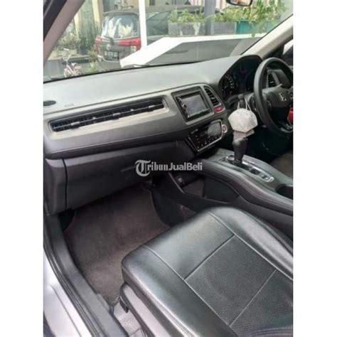 Mobil Honda HRV Tipe E Matic CVT Tahun 2015 Bekas Pajak Panjang Siap