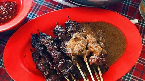 Makanan Khas Kalimantan Timur Cicipi Sate Daging Rusa Yang Rasanya