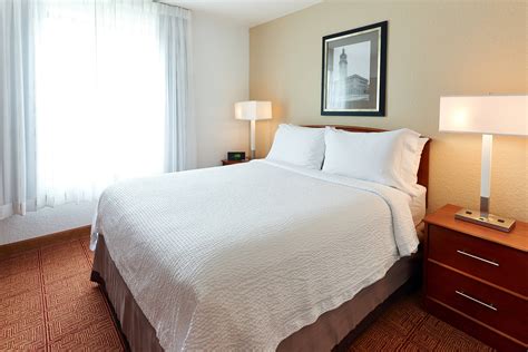 Hotels in Downtown Minneapolis - TownePlace Suites North Loop