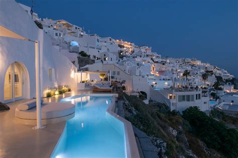 Luxury Villas Fira Santorini 3 Bedrooms Infinity Pool Caldera Views