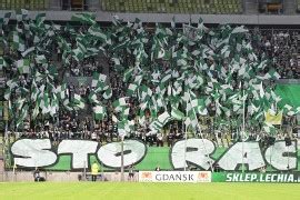 Lechia Gda Sk Znicz Pruszk W R Znamy Sk Ad Bia O