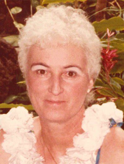 Obituary Of Eileen Streit McInnis Holloway Funeral Homes Serv