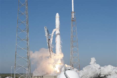 La Fusée Américaine Falcon 9 V1 0 Généralités Et Fiche Technique