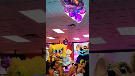 RARE Balloon Drop With Helen Character At Chuck E Cheese Grand