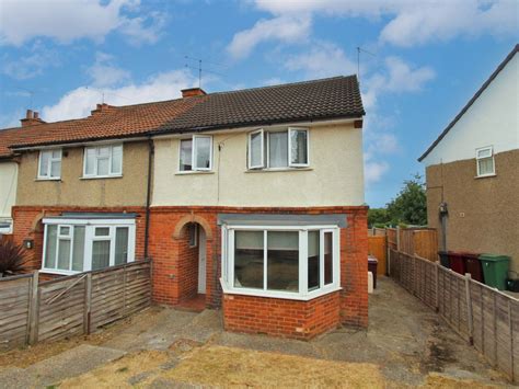 3 Bed Terraced House For Sale In Romsey Road Tilehurst Reading Rg30