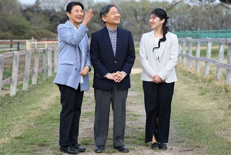 Les Vacances De P Ques De La Famille Imp Riale Du Japon Noblesse