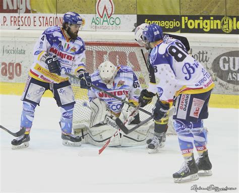 HockeyWords Milano Tura è il nuovo goalie assieme al confermato