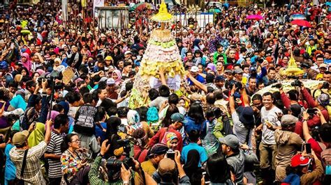 MENGENAL TRADISI KULINER DI FESTIVAL GETHUK MAGELANG 2024 Siarindo Media