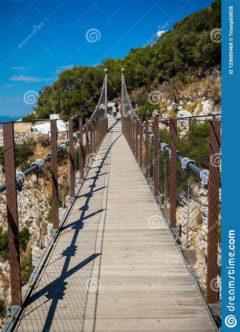 Windsor Suspension Bridge Foto De Archivo Editorial Imagen De Aldea