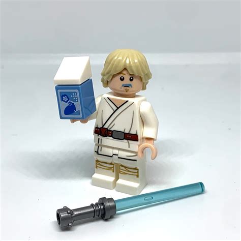 Star Wars Luke Skywalker With Blue Milk Minifigures Weapons And Accessories Building Toy