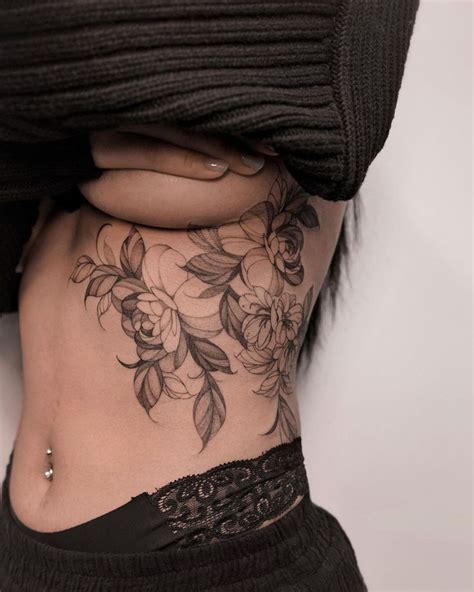 Flower Tattoo Ideas That Radiate Elegance And Beauty Hip Tattoos