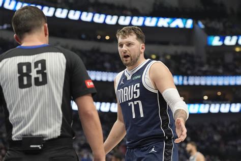 Luka Doncic records fifth consecutive 30-point triple-double in Mavs ...