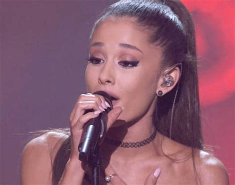 Ariana Grande Performs 'One Last Time' Live for the First Time