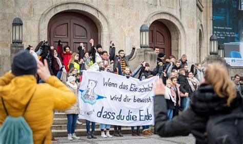 Bremerhavener Schüler machen mit Demo auf Klimawa