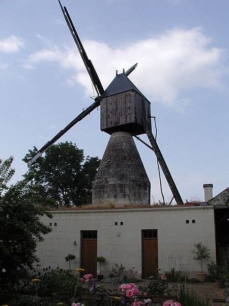 Moulins Vent Du Champ Des Les De Varennes Sur Loire Mus E Du