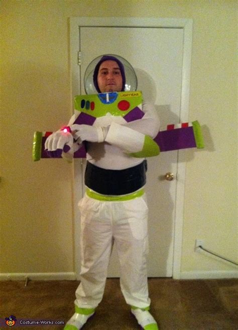 DIY Buzz Lightyear Costume