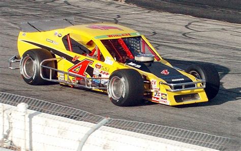 Whelen Modified Tour Returns To Thompson In Midst Of Busy Stretch Nascar Race Cars Vintage