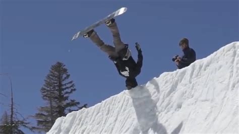 Man Snowboards Using Head Best Videos Of The Week Youtube