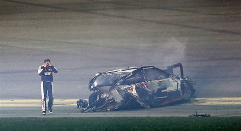 Joey Logano, Brad Keselowski crash in Daytona 500 final lap | NASCAR