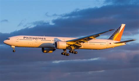 Photo Of Pal Boeing 777 300er Rp C7775 Flightaware