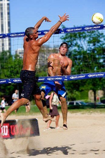 Pin by marucho on Cuerpo humano en acción Beach volleyball Poses Muscle