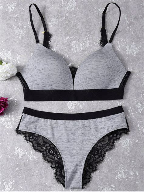 [28 Off] 2021 Crossover Lace Panel Gathered Bra Set In Light Gray Zaful