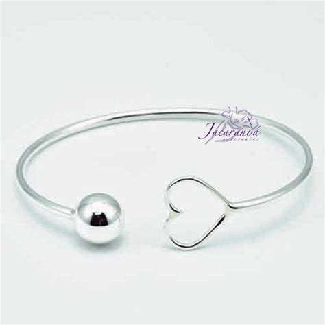 Pulsera De Plata Tubo Con Bolitas Y Coraz N En Los Extremos Jacarand