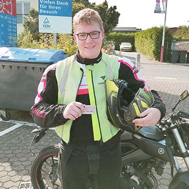 Unsere Motorrad Führerschein Absolventen Saschas Fahrschule Bornheim