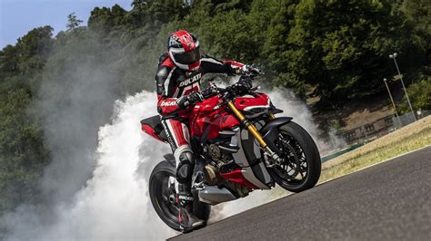 Ducati Streetfighter V4 2020 208 KM Silnik Z Panigale Brak Owiewki