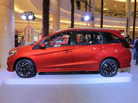 Honda Mobilio Mobil Keluarga Kaya Fitur Yang Menarik Panduan Pembeli