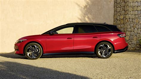 Vw Adds Sporty Gtx Option To Id And Id Tourer Evs